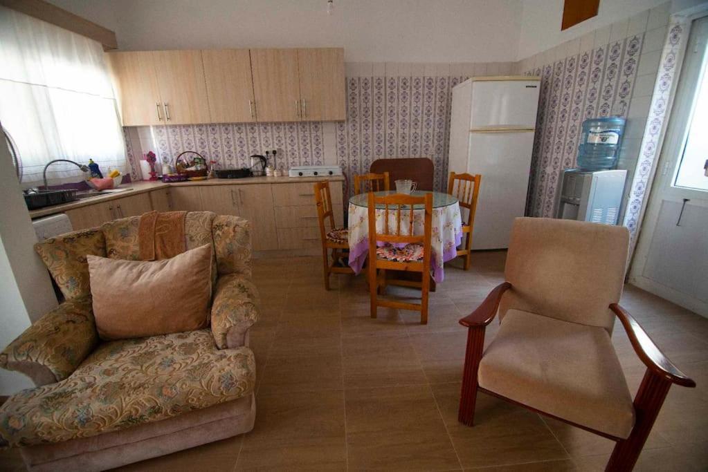 Arsinoe Guest House Famagusta  Exterior foto